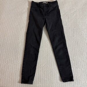 Levi’s 720 High Rise Super Skinny Jeans